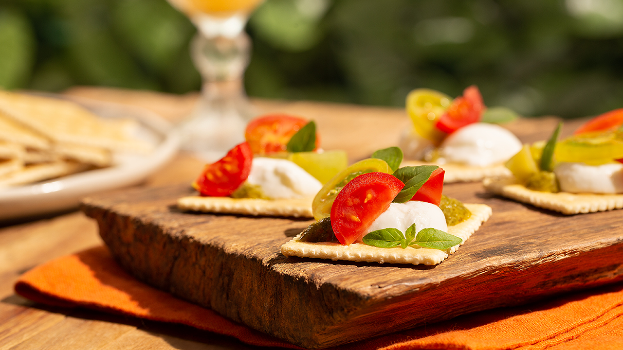Bruschetta caprese