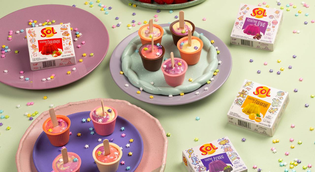 Copinhos de chocolate com Gelatina