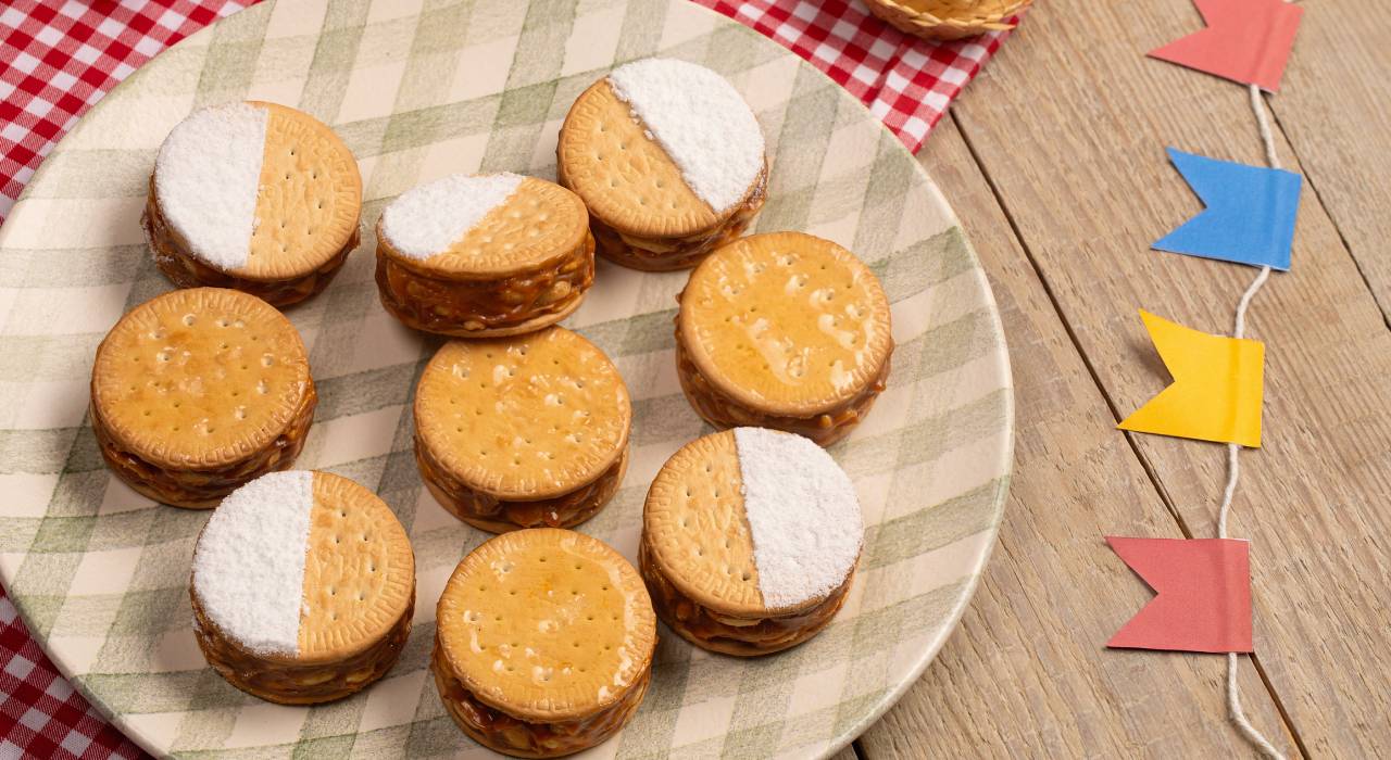 Biscoito recheado com Pé de Moça